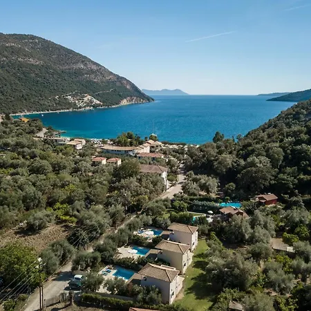 Rodi-poros Village