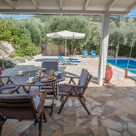 Rodi-poros Village *