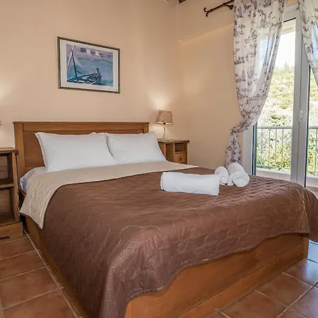 빌라 Rodi-poros Village