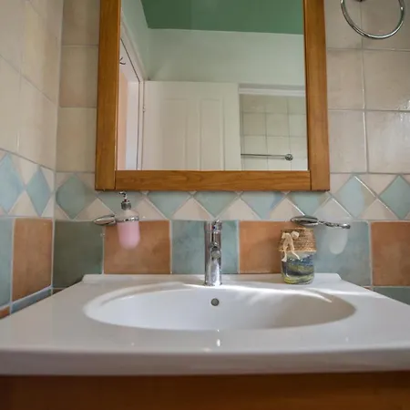 Rodi-poros Village *