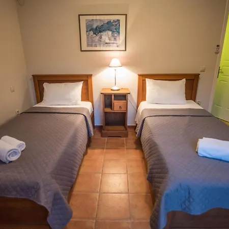 빌라 Rodi-poros Village *