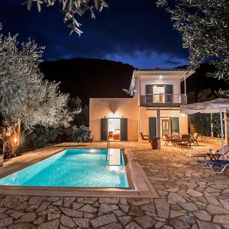 빌라 Rodi-poros Village *