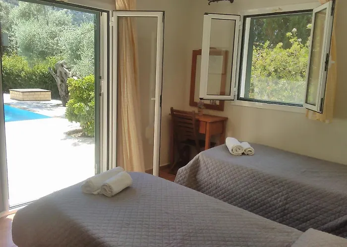 Rodi-poros Village * Mikros Gialos